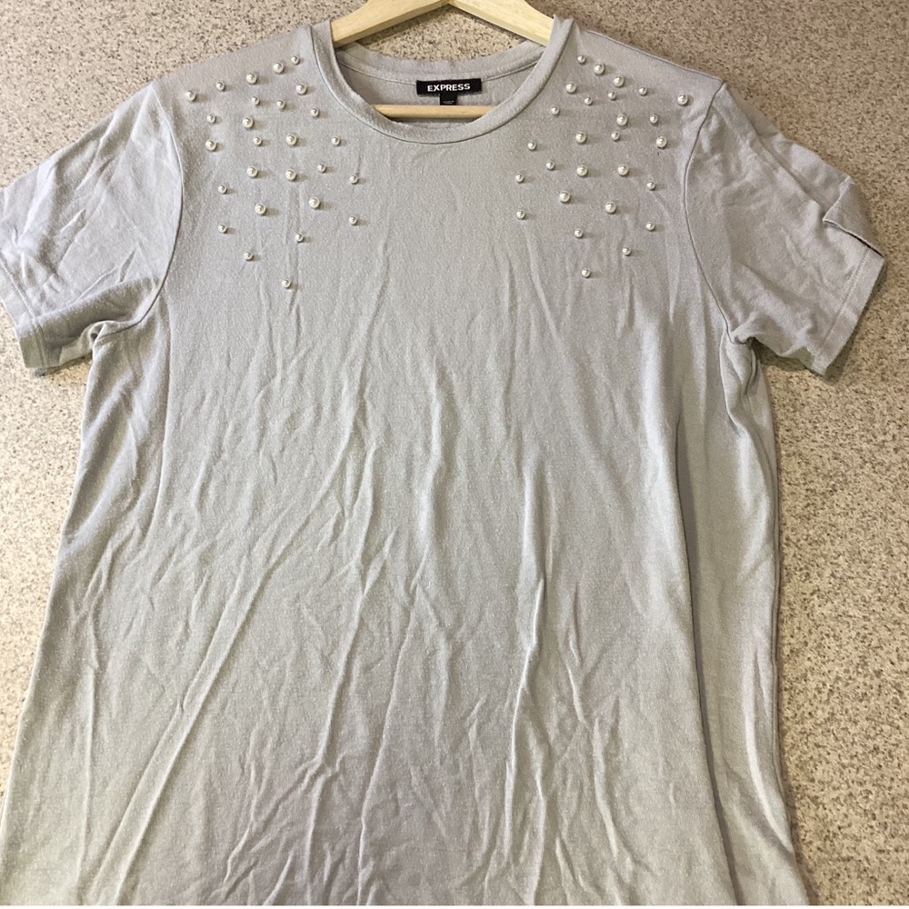Express Gray Pearl Embellished T-Shirt - Picture 3 of 7